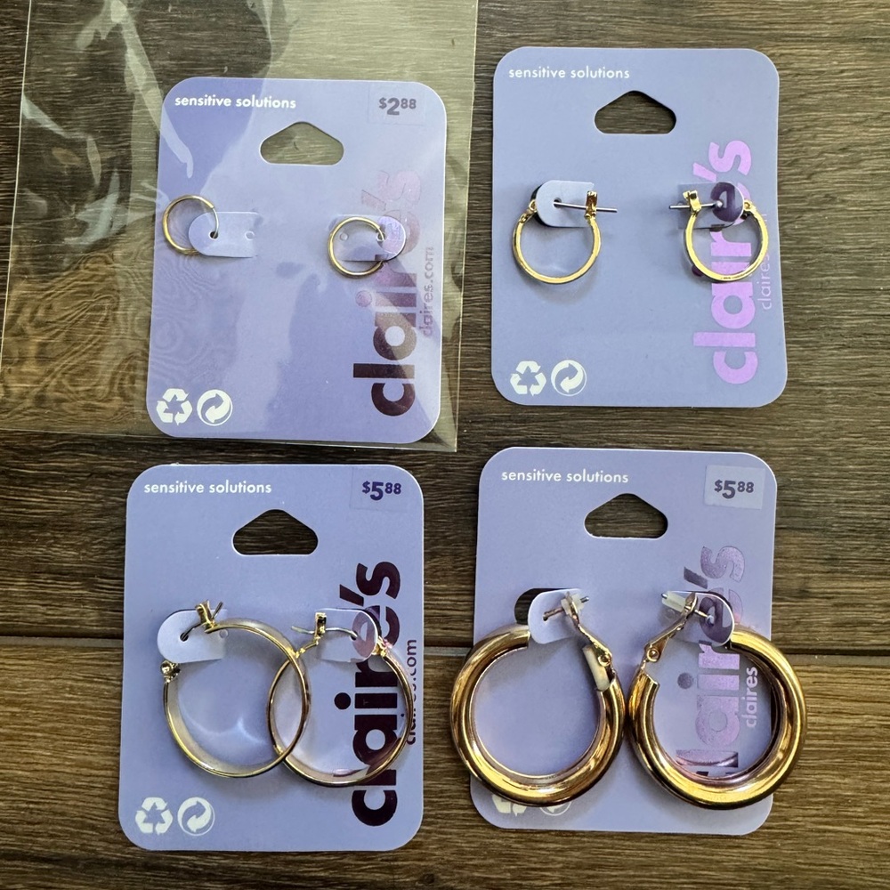Claire’s 4 sets of earrings